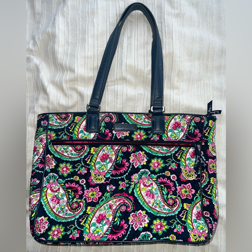 Vera Bradley wallet (NWT) and tote bag (used once) in great condition!!!